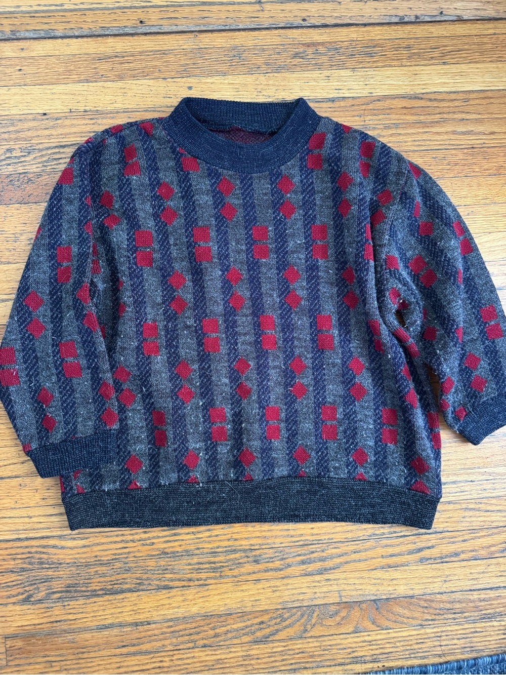 Women’s Vintage Patterned Crewneck Sweater